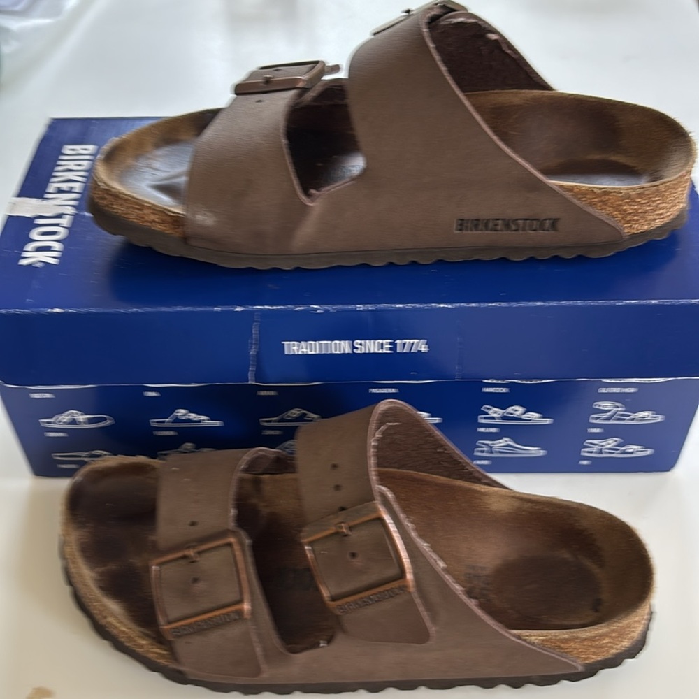 Birkenstock Arizona sandals in “mocha” Birko-flor